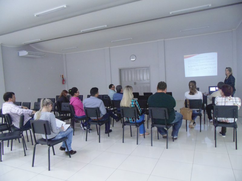 AUDIÊNCIA PÚBLICA – AVALIAÇÃO DE METAS DO II QUADRIMESTRE AUDIÊNCIA PÚBLICA – AVALIAÇÃO DE METAS DO II QUADRIMESTRE